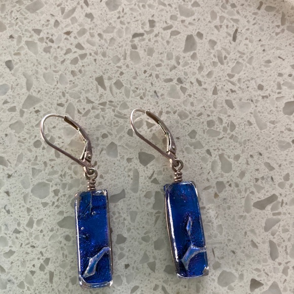 Necklace and earrings set. - Picture 3 of 3